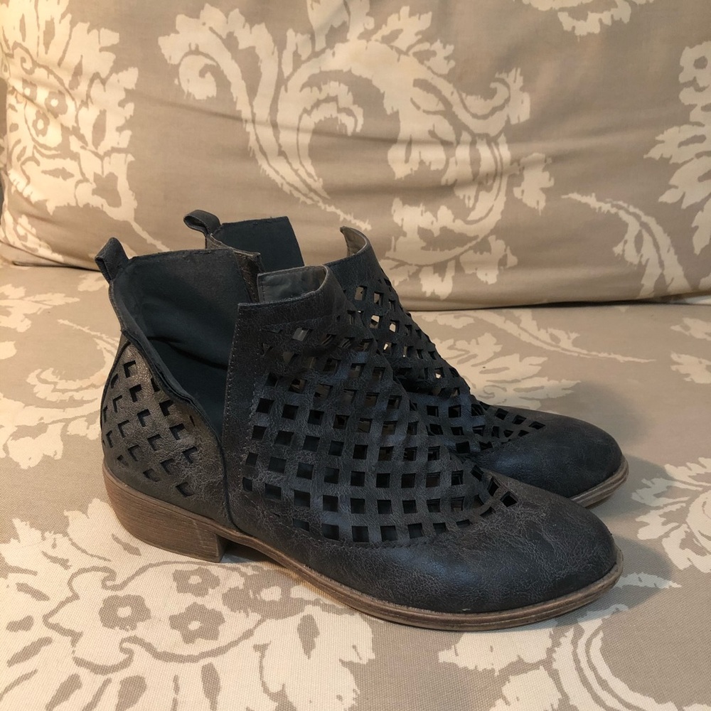 Charcoal faux leather cut out booties